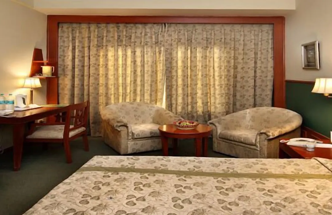 Hotel Milan Palace-1